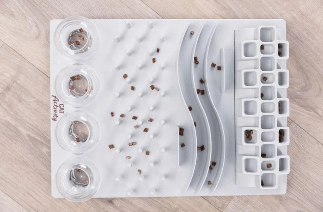 TRIXIE Cat Activity Fun Board 5 TRIXIE Cat Activity Fun Board - Image 3